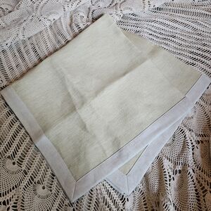 ANICHINI Luxury Linen Square 25x25 Table Topper Tablecloth